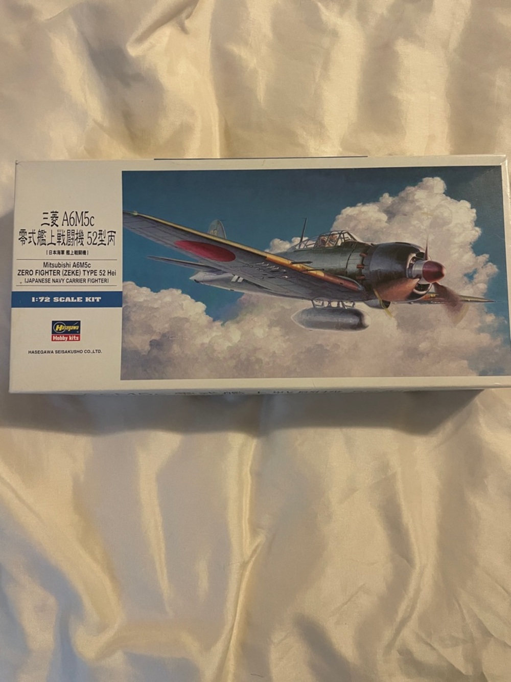 Hasegawa 1:72 Mitsubishi A6M5c Zero Fighter Model Kit